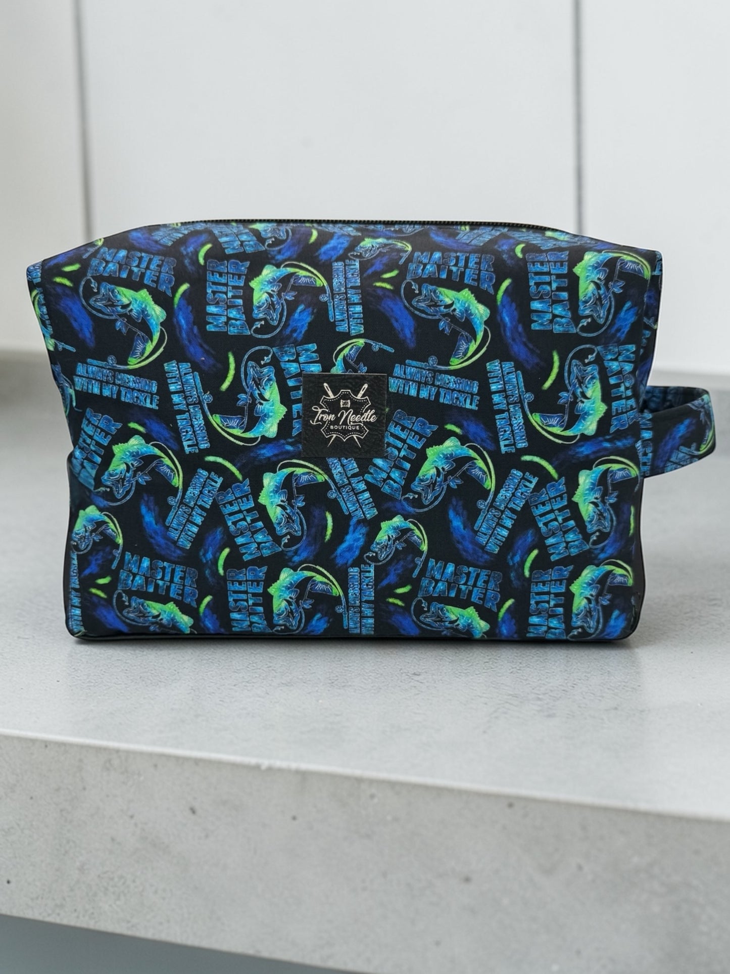 Master baiter toiletry bag