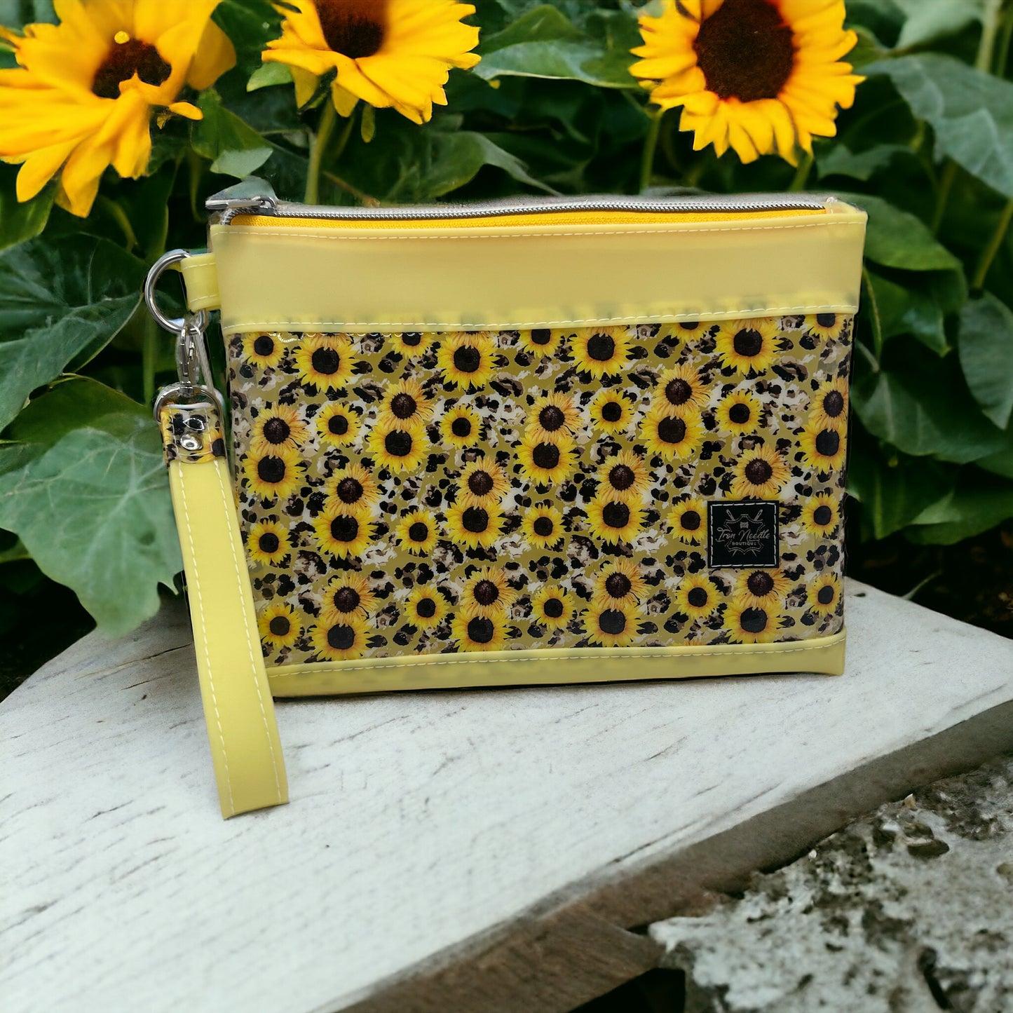 Sunflower quartz clutch