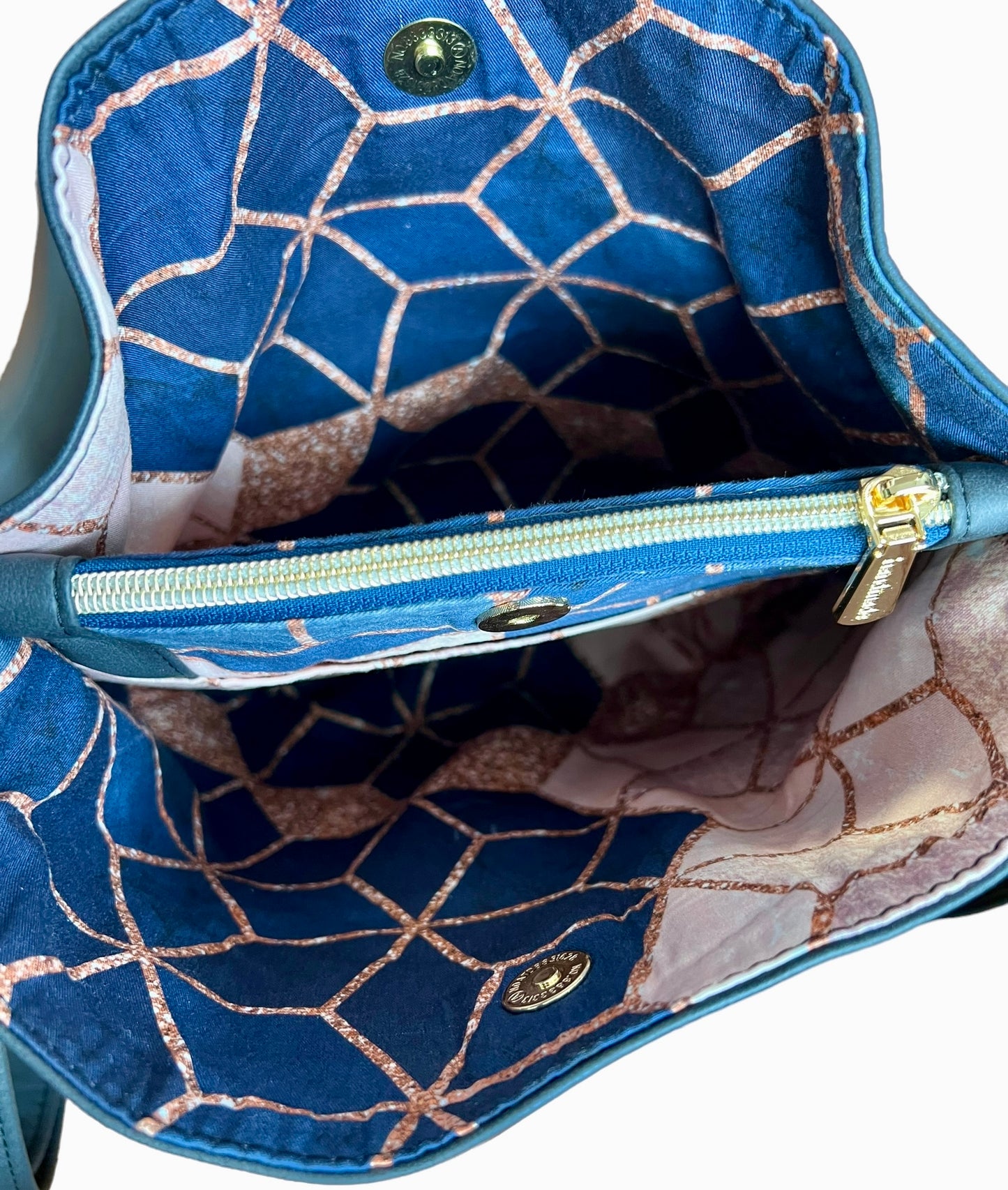 Black Mora with Geometric hinterland bag