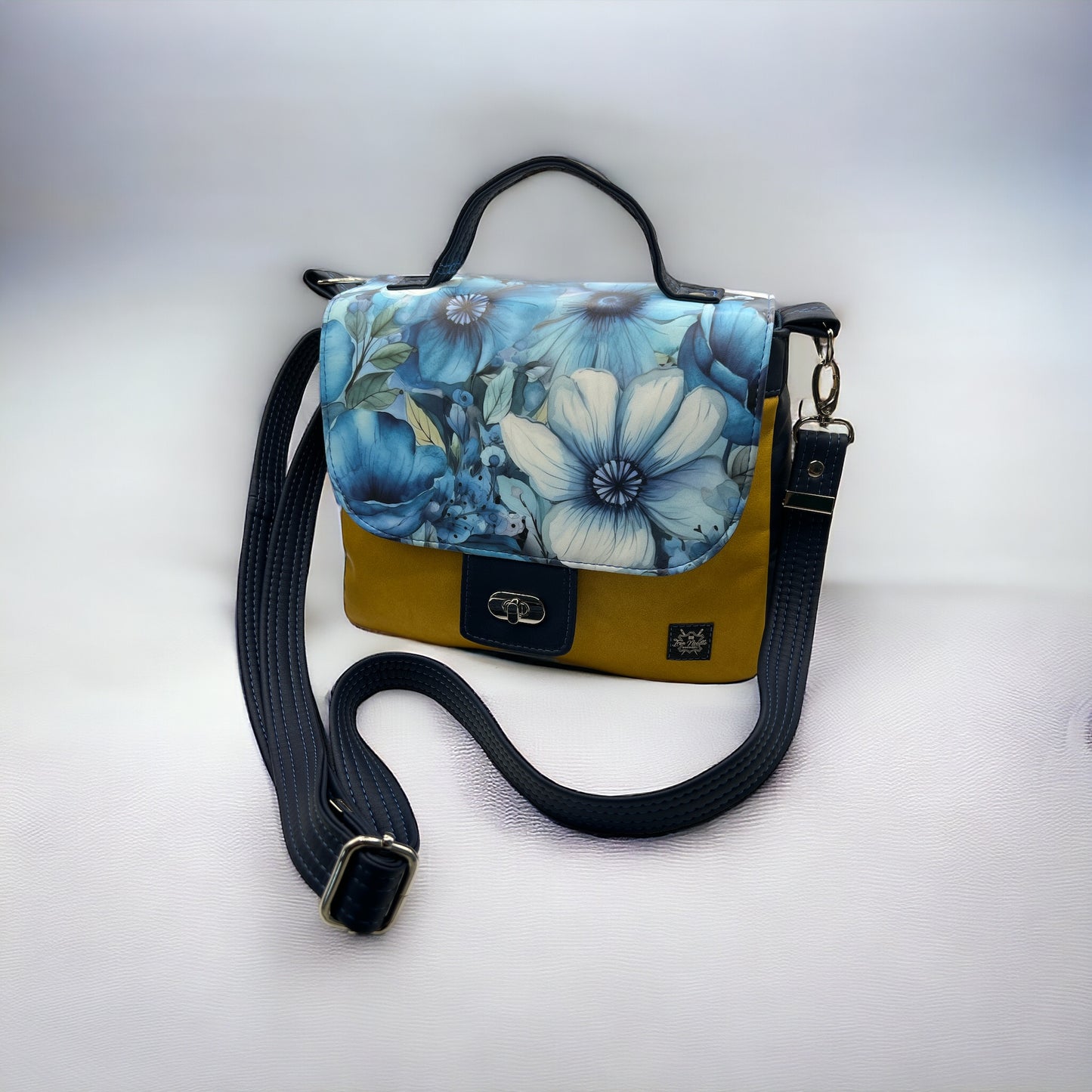 Blue floral primula satchel