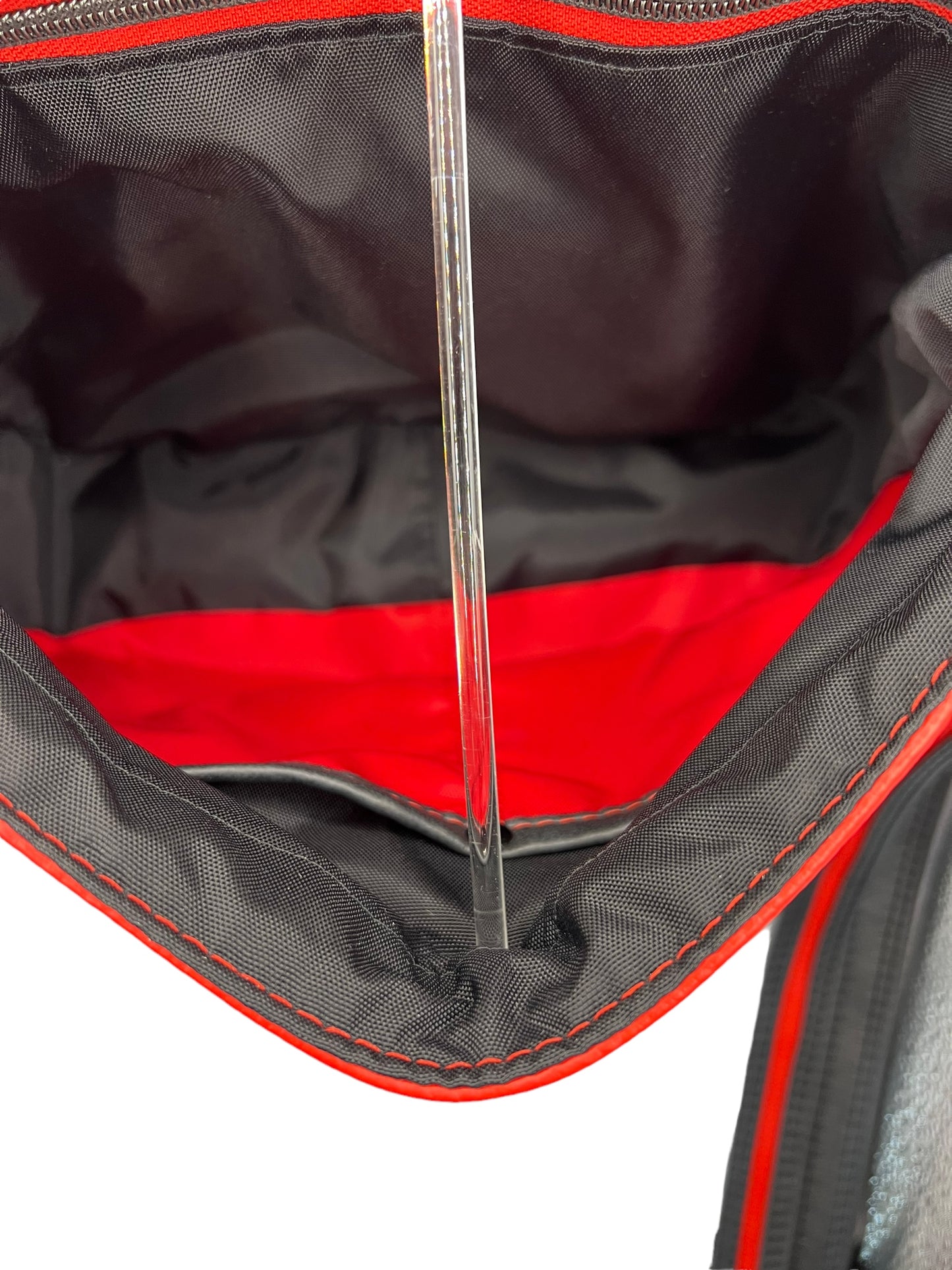 Red/black with white lilies Primula Satchel