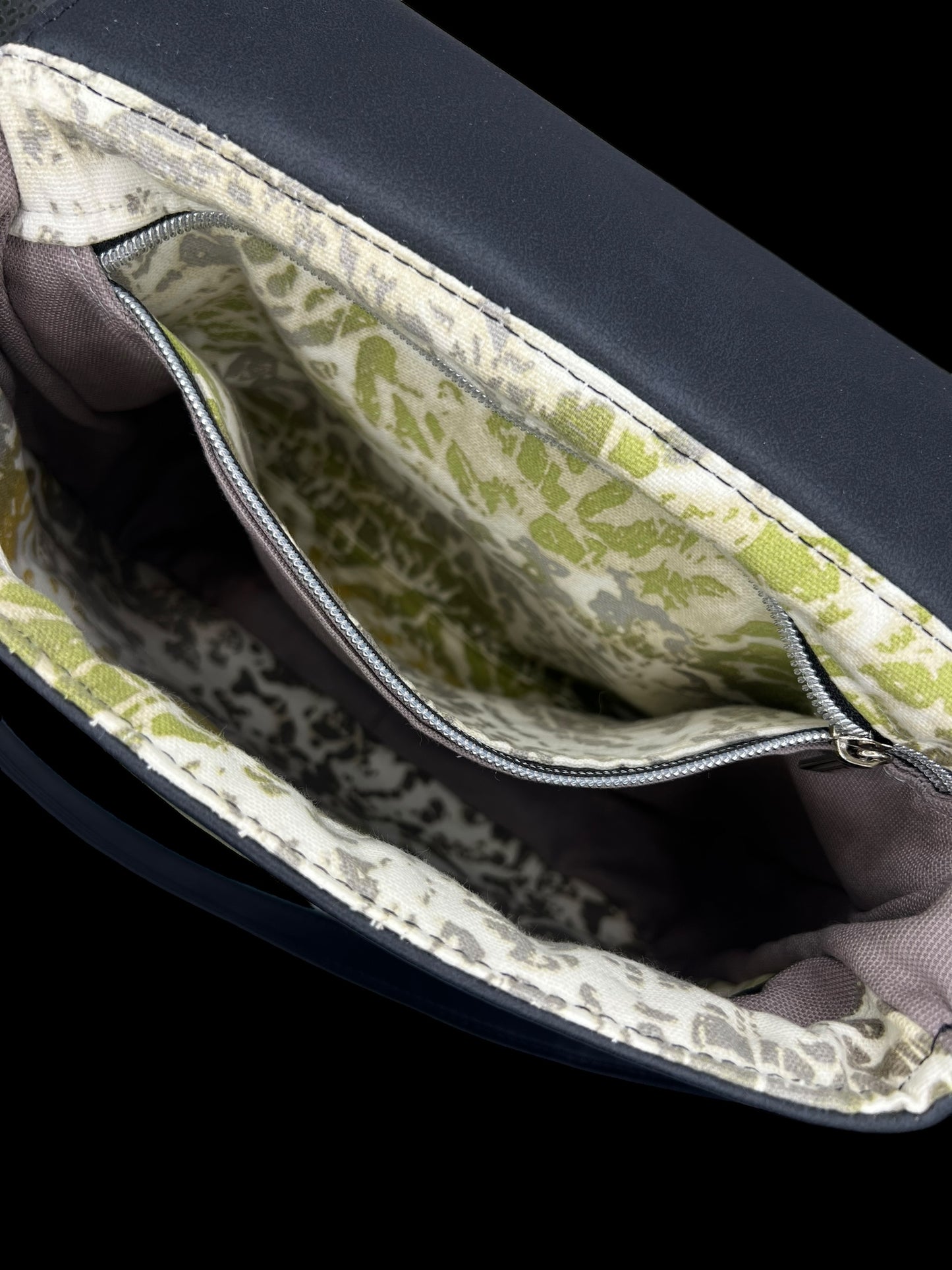 Black/sage Primula Satchel